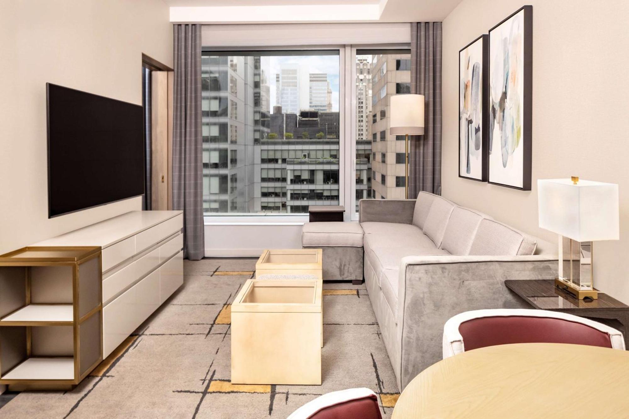 Hilton Club The Central At 5Th New York Exteriör bild